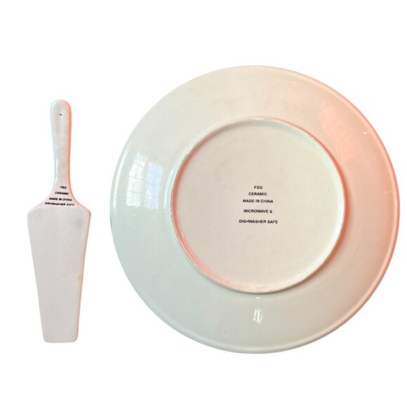 Snowman and Snowwoman Ceramic Cake Plate & Server - Picture 2 of 6